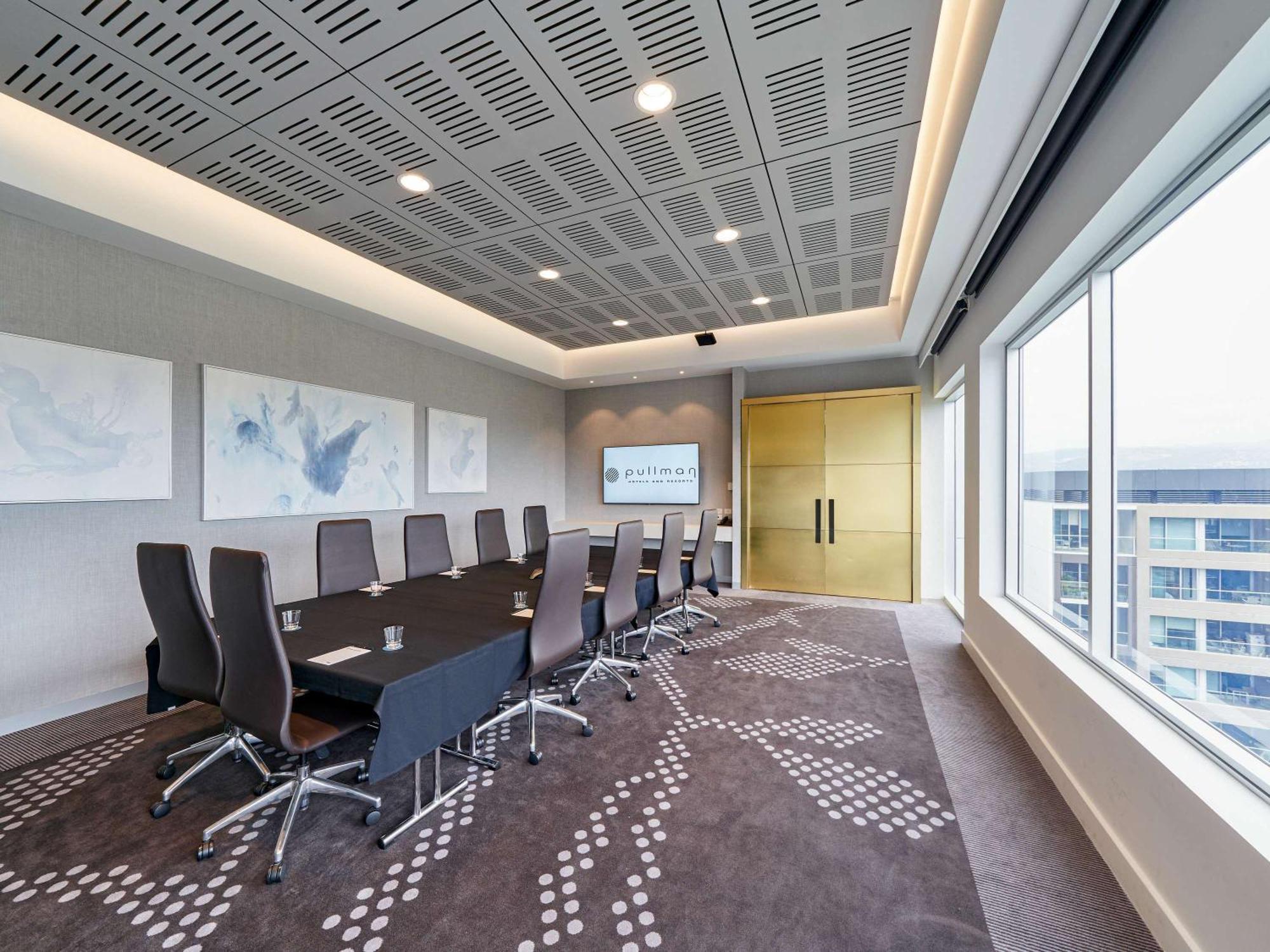 Pullman Adelaide Hotel Exterior foto Meeting room