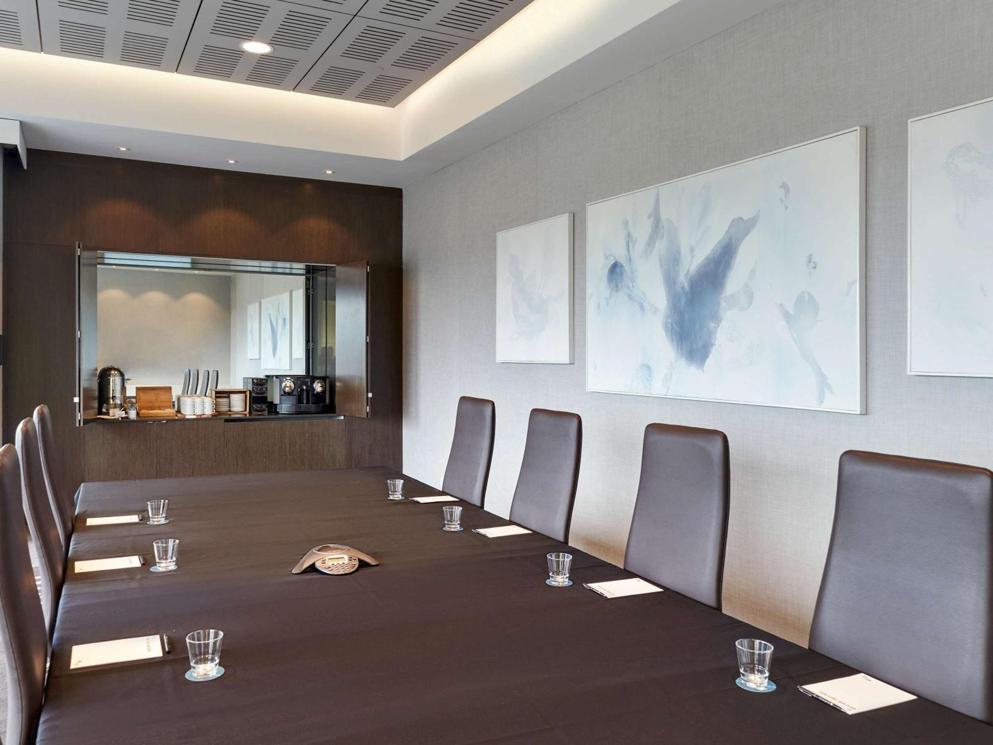 Pullman Adelaide Hotel Exterior foto Meeting room